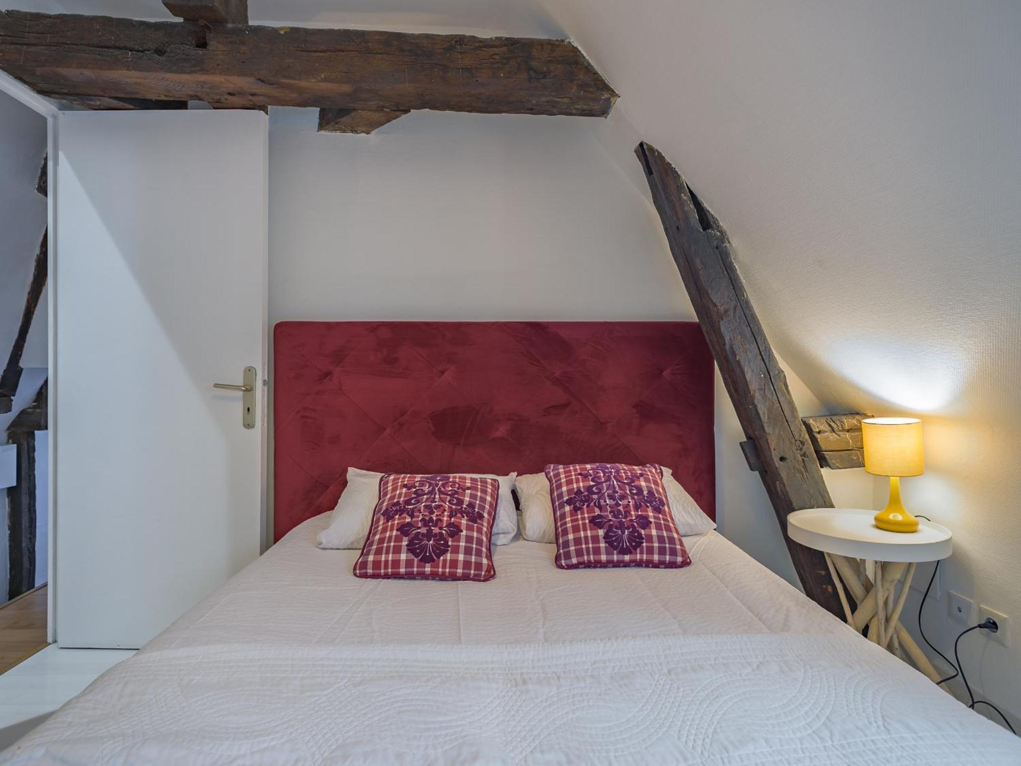 Quartier Cathedrale Centre, Wifi Et Parking - Zen Appart Troyes Room photo