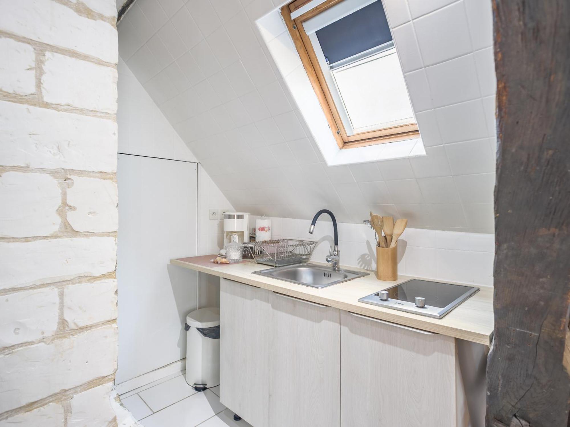 Quartier Cathedrale Centre, Wifi Et Parking - Zen Appart Troyes Room photo